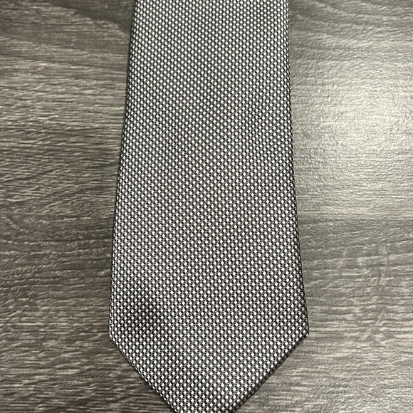 Michael Kors necktie. NWT - Picture 2 of 4